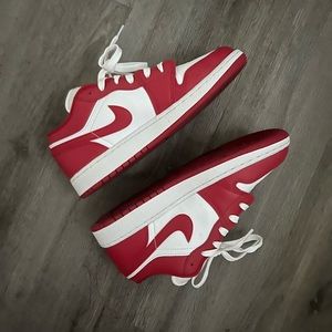 jordan low dunk white and red!!